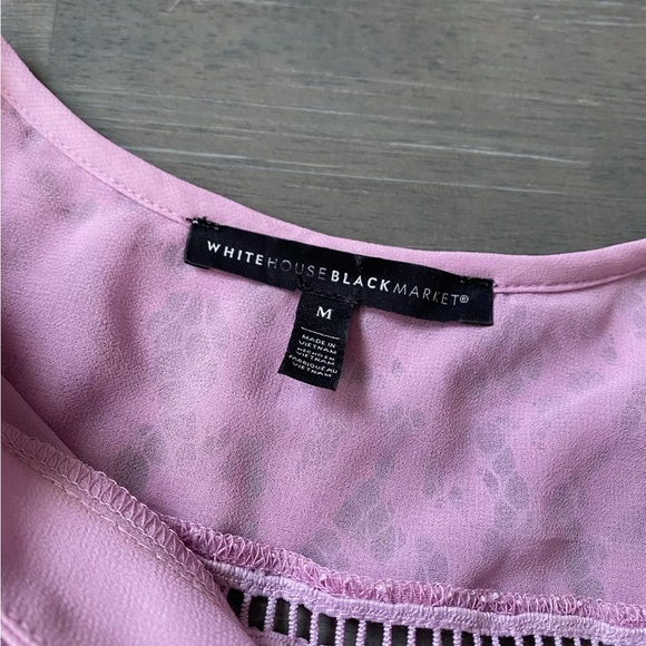 Pinkish-purple blouse size medium. - Picture 2 of 3